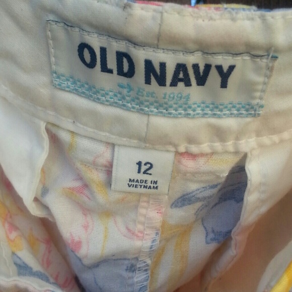 Floral Multicolor Shorts - Picture 4 of 4