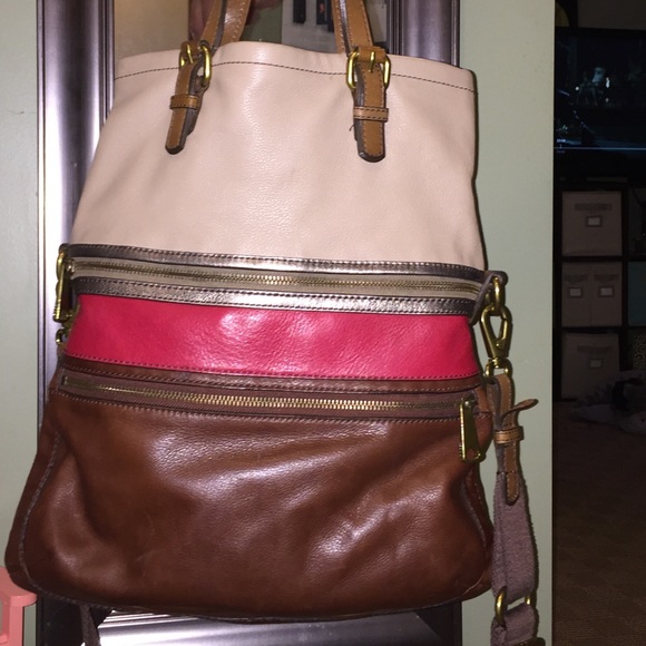 Fossil purse