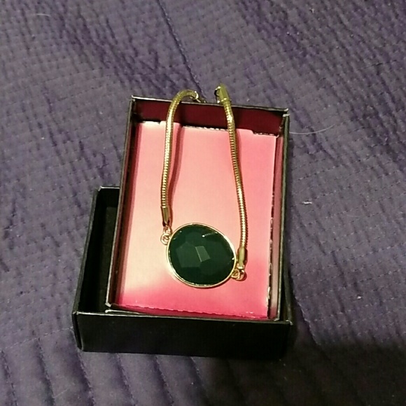 **SOLD**AVON Bracelet