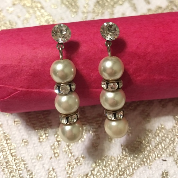 Gorgeous diamond and pearl earrings!! - Picture 2 of 2