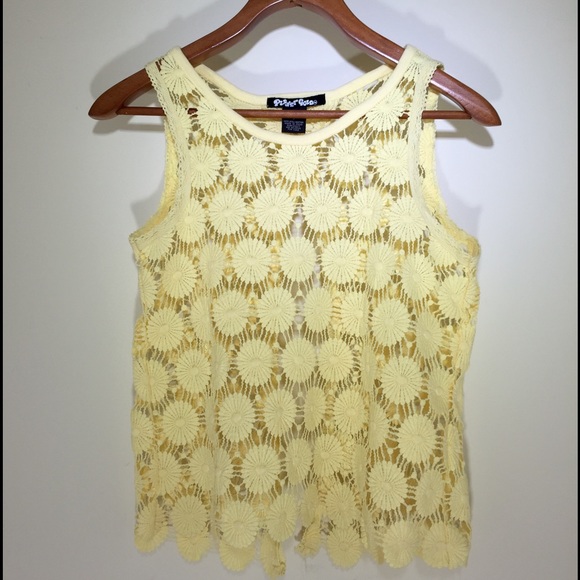 Light Yellow Flowery Crochet Top
