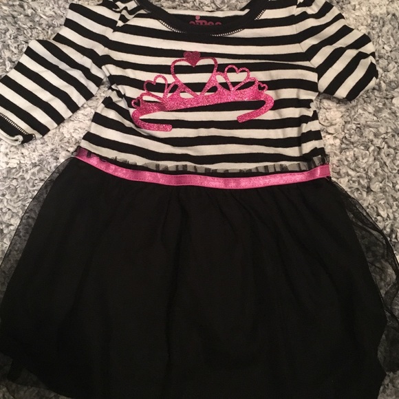 2T black and white with pink accents.