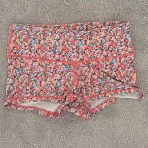 lululemon boogie shorts