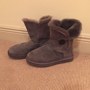 UGG size 7 grey boots
