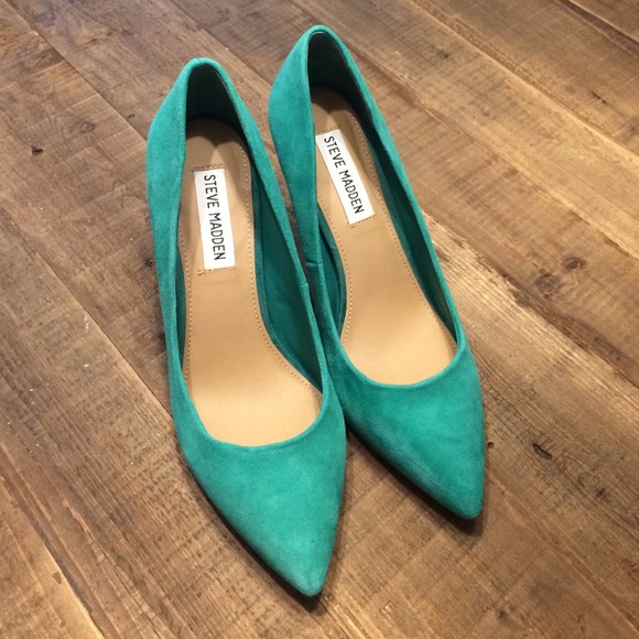 Steve Madden pumps
