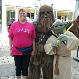 Meet your Posher, Laura