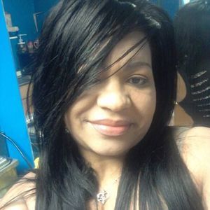 Meet your Posher, Neida