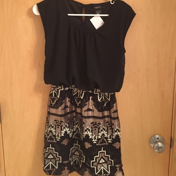 Aztec patterned dress - Picture 1 of 4