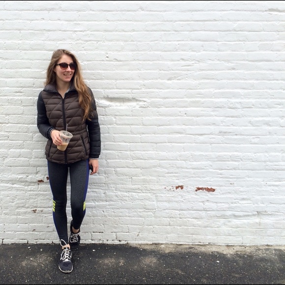 Meet your Posher, Anna - Picture 2 of 2