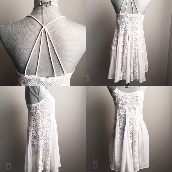 Lacy White Dress/Gown - Picture 4 of 4