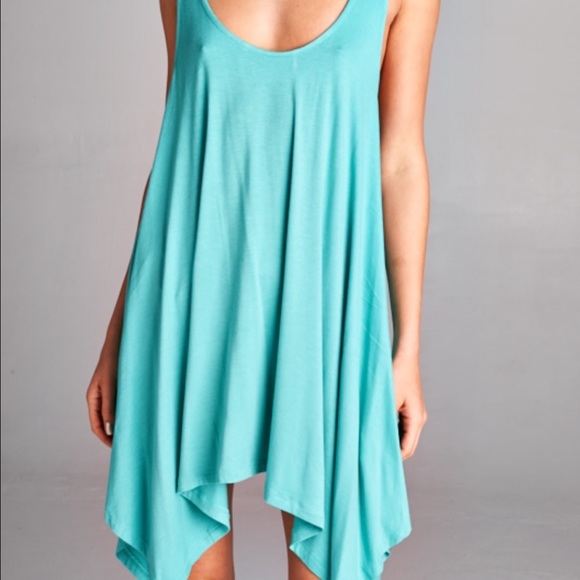 Loose Fit Tunic Tank - Picture 3 of 3