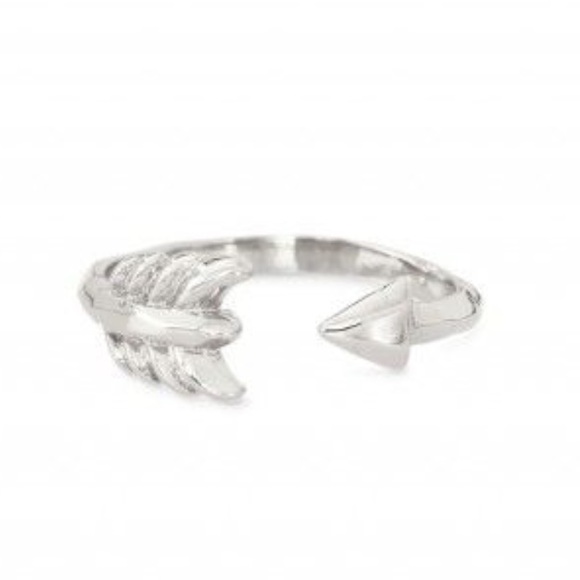 Stella and Dot silver gilded arrow ring