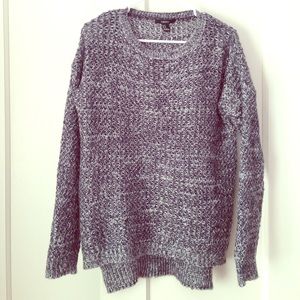 Chunky knit pullover sweater dark gray and white