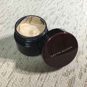 Kevyn Aucoin Sensual Skin Enhancer SX03