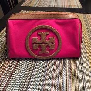 💕 Tory Burch makeup bag 💕