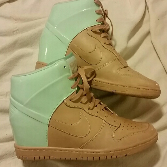 Nike sky hi dunk