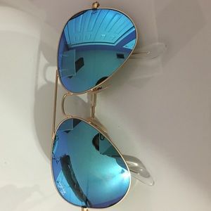 Ray bans aviator glasses