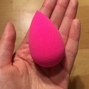 BRAND NEW PINK BEAUTY BLENDER