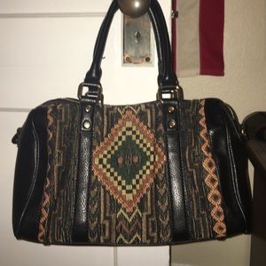 Street Level Aztec carpet bag