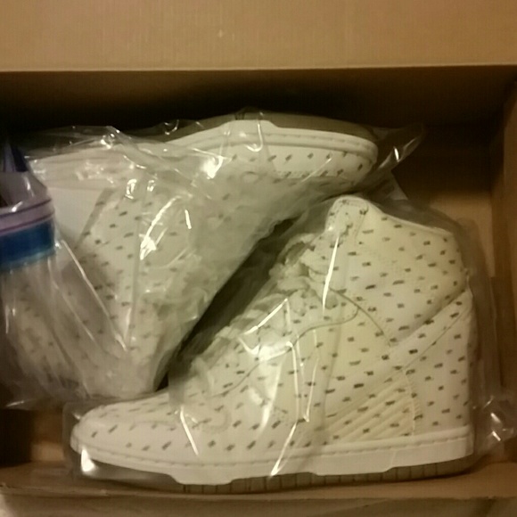 Nike sky hi dunk