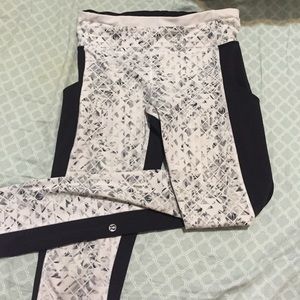LULULEMON LEGGINGS