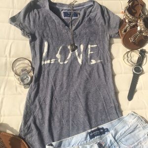 AEO Vneck Tshirt