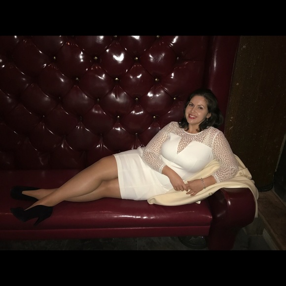 Meet your Posher, Elena - Picture 3 of 3