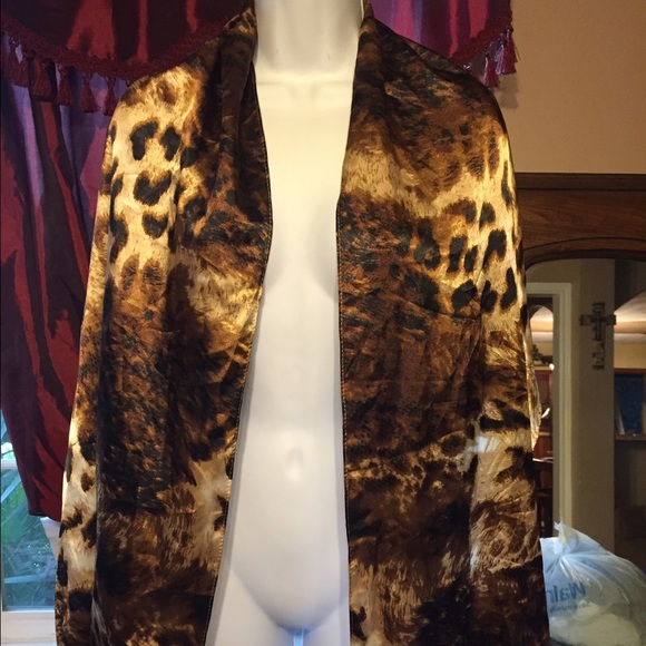 Leopard/cheetah shawl
