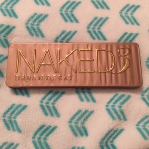 Naked 3 pallet