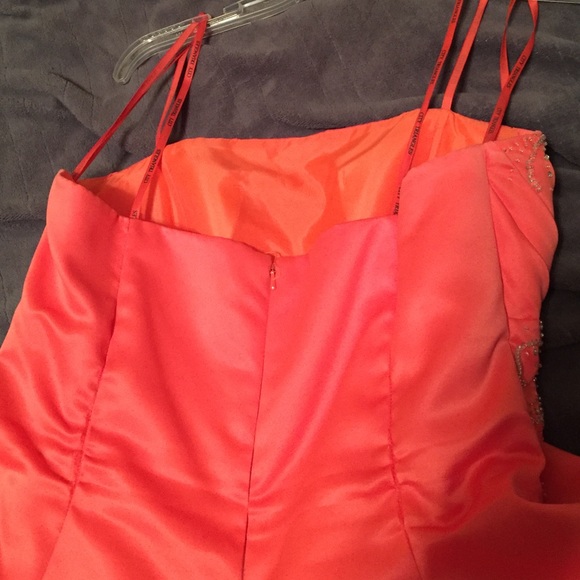 Floor length coral gown - Picture 3 of 4