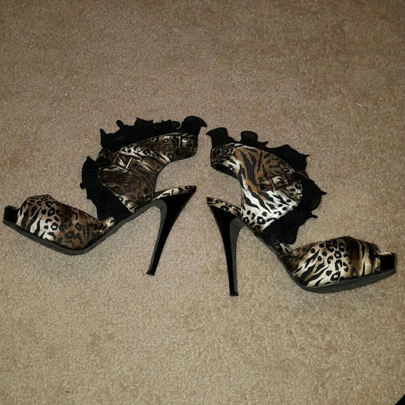 Special Occasion Fierce Heel - Picture 4 of 4