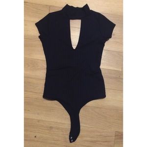BLACK BODYSUIT