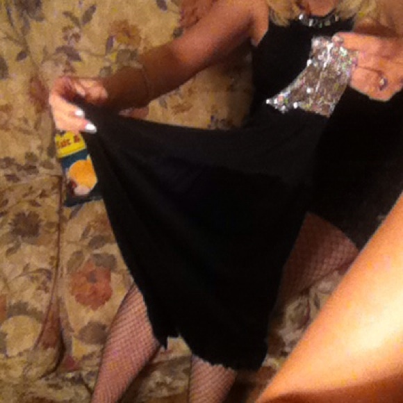 Sexy dress with sequin side