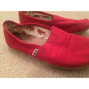 Red Canvas TOMS - Lightly Worn