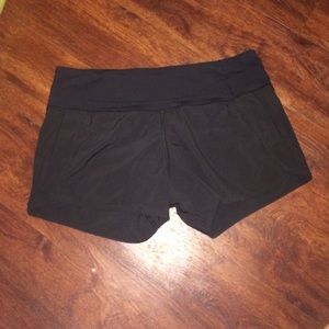 Lululemon Drop It Low short