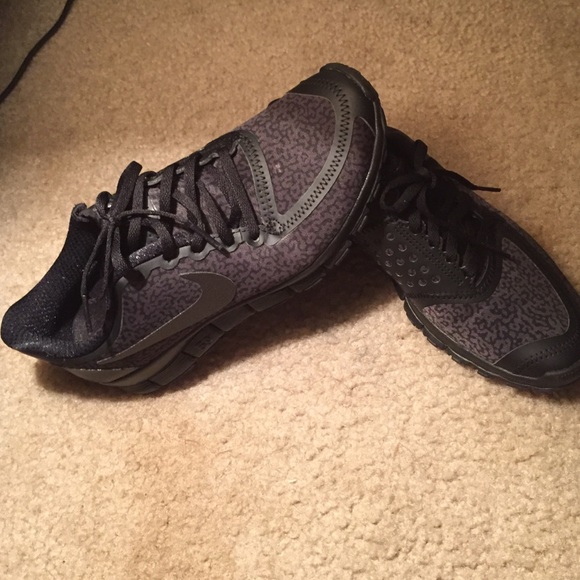 Women's Black Nike Free 5.0 V4