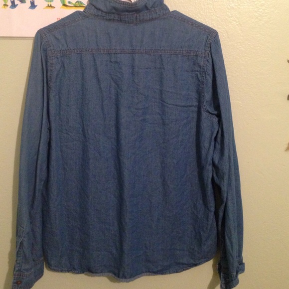 Button up - Picture 2 of 2