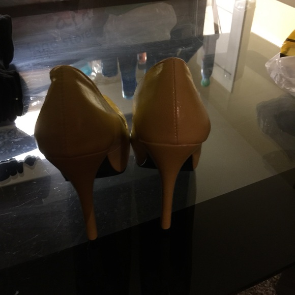 Shoes - Picture 2 of 3