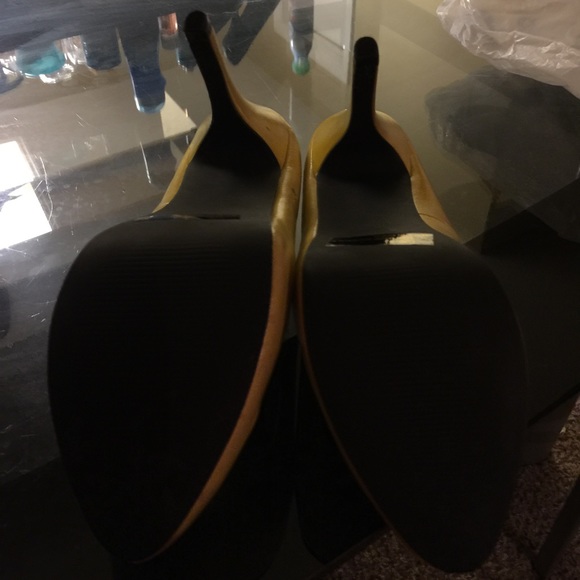 Shoes - Picture 3 of 3