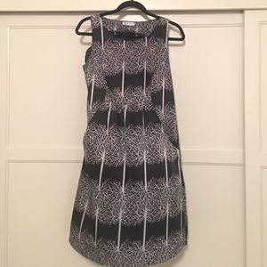 Tree dress! Unique polyester dress with pockets!