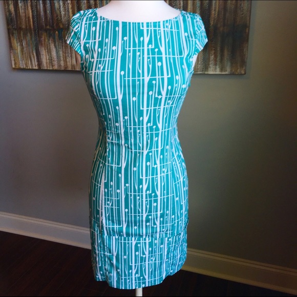 Tex by Max Azria Dresses & Skirts - Tex by Max Azria Teal & White Print Dress