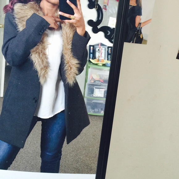 Classy fur pea coat - Picture 1 of 2