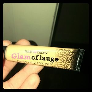 Hard candy glamoflauge concealer