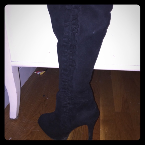 Black suede boots.