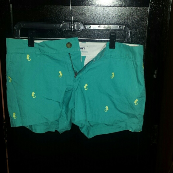 Green shorts - Picture 1 of 4