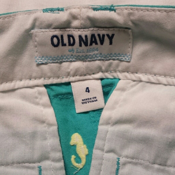 Green shorts - Picture 4 of 4