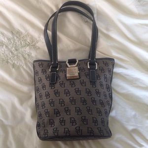 Dooney & Bourke gray purse