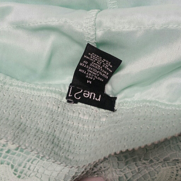 Mint green shorts - Picture 3 of 3