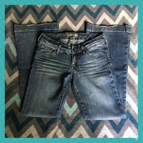 Express Flare Jeans