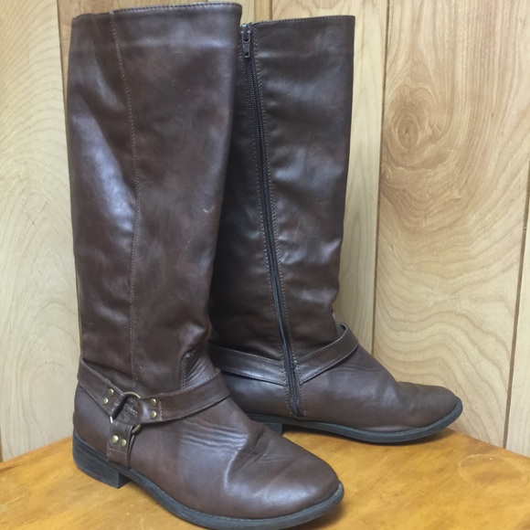 SOLD Brown Riding Boots - Picture 2 of 3